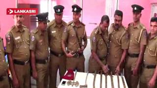 To kick off the motorcycle gang arrested in Nallur weapons Recovery