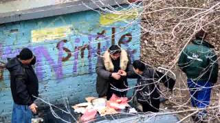 дворники пьют водку!