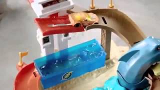 LEMUR.TOYS: Набор Hot Wheels (Хот Вилс) "Порт акул" с машинками меняющими цвет