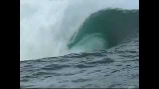 ANdy IronS - Big teahupoo dangerous wipeout