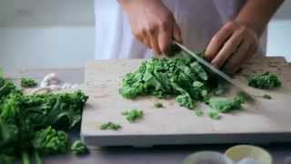 Kale and goji berry salad