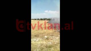 Zjarr pranë varreza të Koplikut