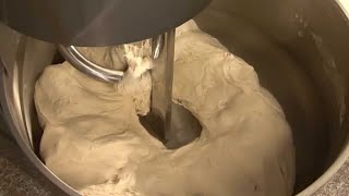 come si fa impasto per pizza al Taglio. How to Made pizza dough??