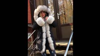 Парка женская зимняя с песцом 2018
