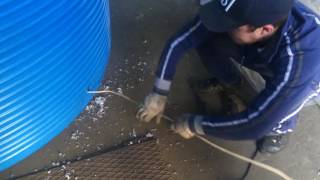Установка (монтаж) отвода в любую пластиковую емкость производства Полимер Групп