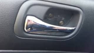 Honda Accord 7  Не открывается дверь водительская изнутри. В чём же проблема ?