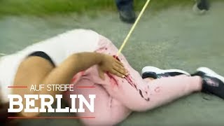 Gefährliches Spiel: Kinder mit Pfeil und Bogen! | Auf Streife - Berlin | SAT.1 TV