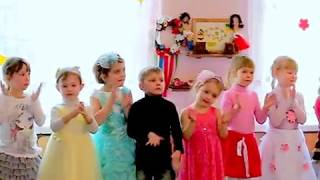 Песня о бабушке - Поцелую бабушку в розовые щечки... #1