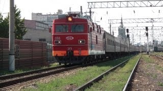 ЭП1-093 с поездом №452 Адлер — Ижевск