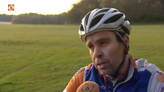 Kijk video: Ploegleider Rabobank crossploeg Richard Groenendaal over Lars Boom die geen WK rijdt