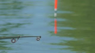 Рыбалка на реке с лодки , проверка снастей. My fishing