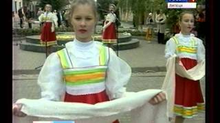 "Антоновские яблоки" в Ельце