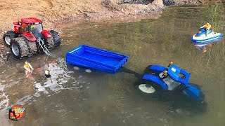 CRASH TRACTOR New Holland fell into the lake. Rescue Traktor McCormick | BRUDER Toys