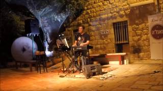אסי אשד - תחייך אלי  Ace - Smile at me) Acoustic Live show)