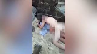 Посетители пляжа засняли на видео пару, которая заснула прямо во время секса
