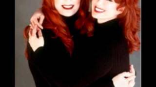 Scott Alexander interview of the Judds on KHAY!