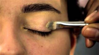 How to Take Care of a Puffy Upper Eyelid