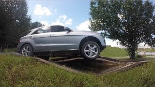 Mercedes ML Extreme Off-Roading