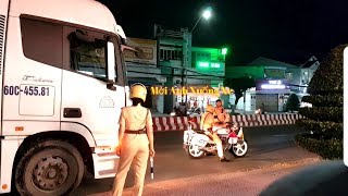 CSGT Vĩnh Long dẫn bác tài xế tỉnh Đồng Nai đi vì không biết đường | HỒ THANH VLOGS