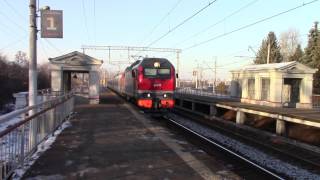 ЭП2К-184 с поездом Москва - Волгоград, платформа Ленинская