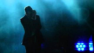Hurts - Devotion, The Water, Confide in Me live at V Festival (Weston Park) 20-08-11