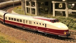 DR Dieseltriebwagen BR175 (ex VT18.16) "Vindobona" Modellbahn in Spur N, lief im "Hobby-Center KATO"