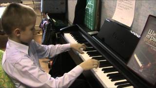The Beatles - Yesterday. естудей на фортепиано Boy is 10 years old.