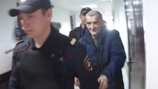 Видео с суда по делу Юрия Дмитриева и комментарий адвоката по процессу [17.05.2017]
