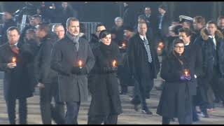 SS.MM. los Reyes asisten a la conmemoración de los 75 años de la liberación de Auschwitz-Bikernau