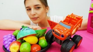 Вспыш и чудо машинки - Вспыш и Маша готовят салат