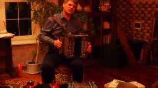 Прядка седая (я когда то была молодая). Рок-н-ролл уже мертв, а гармонь ещё нет!!!!