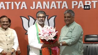 Blow for Akhilesh as ex-PM Chandra Shekhar's son joins BJP after quitting SP