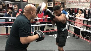 DANIEL JACOBS PAD WORK WITH TRAINER ANDRE ROZIER @ OPEN WORKOUT IN NEW YORK/ JACOBS v SULECKI