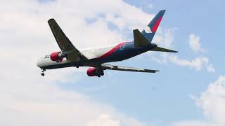 Azur Air. Boeing 767-300. Посадка на ИВПП2