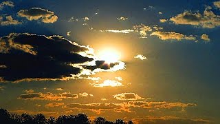 Футаж Яркое Солнце. Красивое Небо, Солнце На Небе. Футажи для видеомонтажа. Видеофутажи