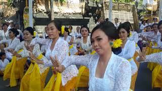 Rejang Sari Sabha Yowana Desa Pakraman Panjer