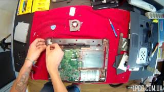 Как разобрать и почистить ноутбук HP 550?