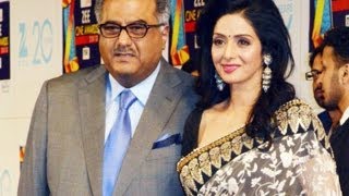 Sridevi Looks Beautiful in Saree at Zee Cine Awards