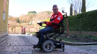 TestDrive della carrozzina verticalizzante ErgoStand con il nostro amico Gianni • disabiliabili.net