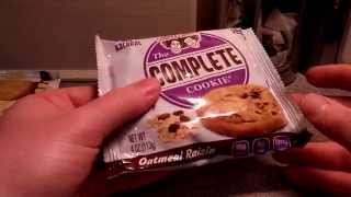 Lenny & Larry's - The Complete Cookie Review (Oatmeal Raisin)