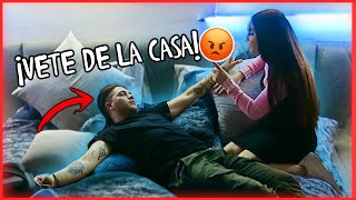 LO CORRI DE LA CASA ? (Broma pesada a Juan de dios Pantoja) Kimberly Loaiza