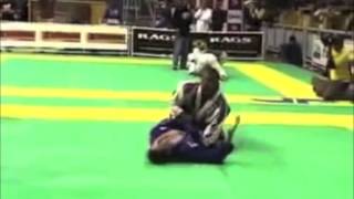 Roger Gracie guard study