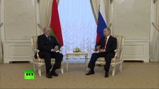 Путин и Лукашенко проводят встречу в Санкт-Петербурге