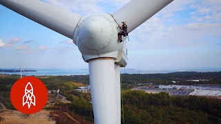 Climbing 300-Foot Wind Turbines for a Living