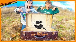 MYSTERY BOX CLUES FOUND INSIDE THIS OLD CHEST!