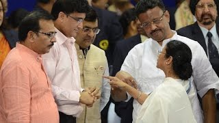 Mamata Banerjee urges Sourav Ganguly to build a new Cricket Stadium