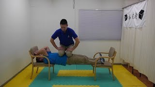 ヨガの『太陽礼拝』で人が乗ってもダイジョーブ！？
