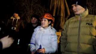 Дипутаты Партии Регионов НАПАЛИ на Майдан  Луганск 2014