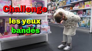 CHALLENGE taureau les yeux bandés - J'achète la première chose que je touche avec ma tête