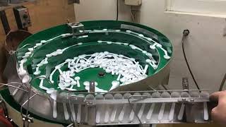 湯匙送料機-自動送料機專業製造廠-冠富精密有限公司
